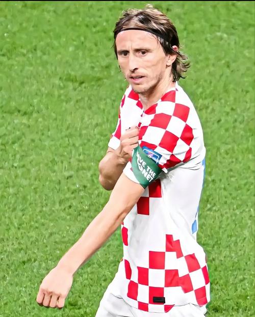 SGA本赛季第三次单场15+罚球，仅次于东契奇排在联盟第二